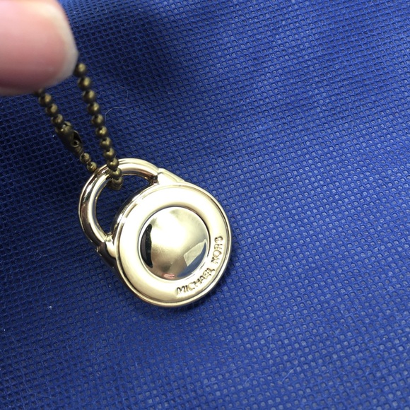 MICHAEL KORS GOLD TONE EMBOSSED LOCK CHARM BALLCHAIN KEY FOB KEYCHAIN HANG TAG - Picture 5 of 6